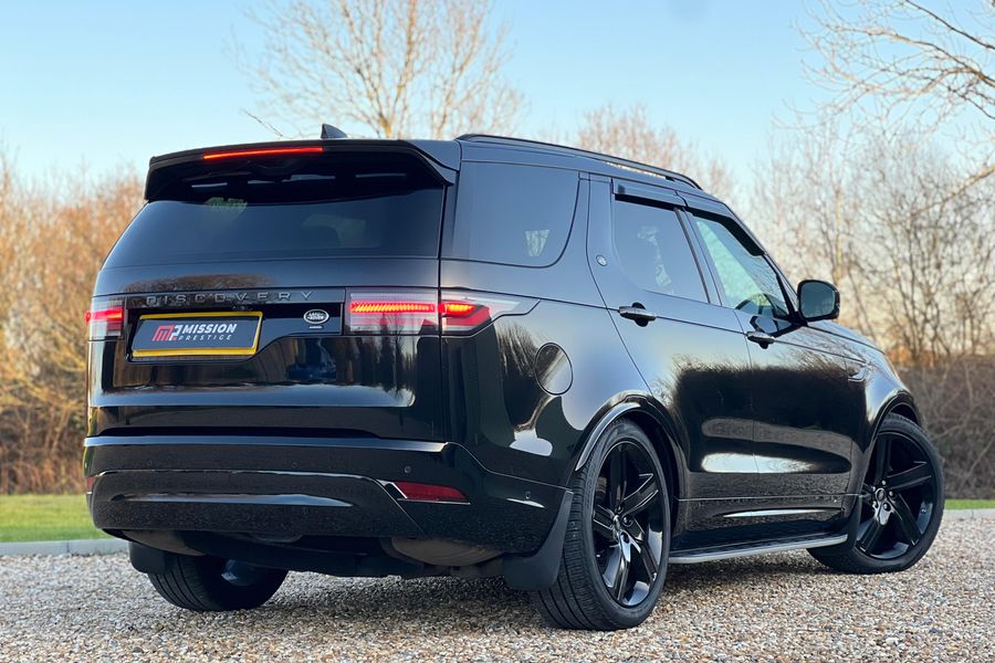 2021 Land Rover Discovery R-Dynamic SE