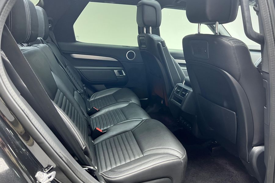 2021 Land Rover Discovery R-Dynamic SE